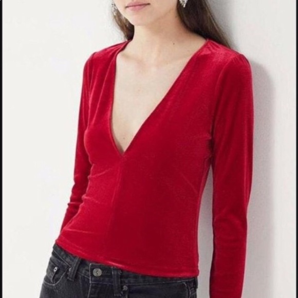 Urban Outfitters Bree Velvet V Neck Hot Pink Top - Picture 6 of 12